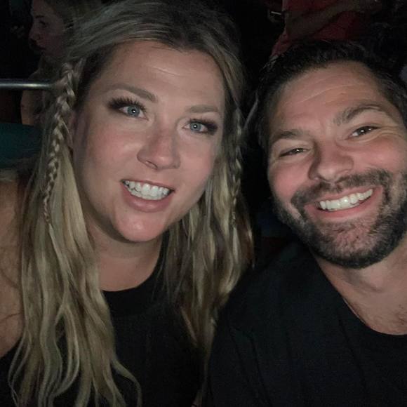 Meet your Posher, Jennifer - Picture 1 of 1